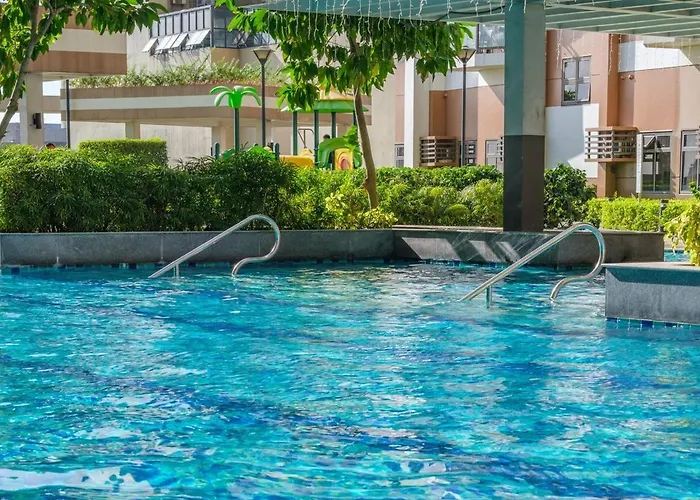 Ec Modern 1br W Balcony In Pasay *